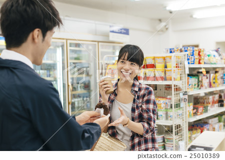 convenience store  25010389