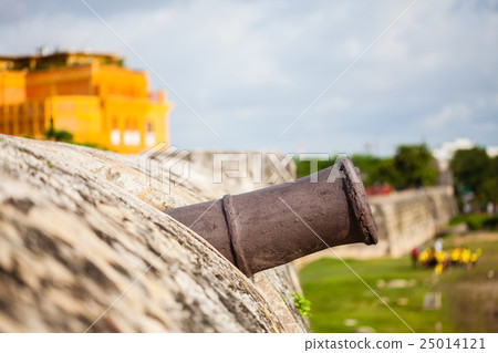 Cannon of Cartagena's wall Cannon of Cartagena's wall 25014121