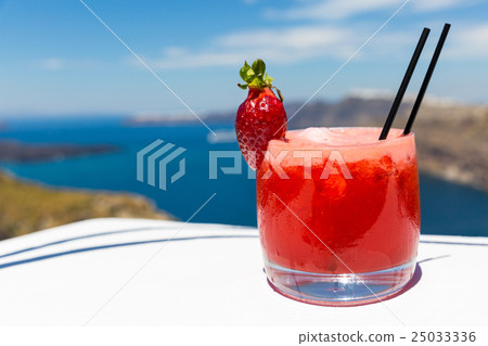 Strawberry cocktail on background of the sea Strawberry cocktail on background of the sea 25033336