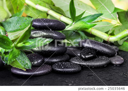 Spa-concept with zen stones and bamboo 25035646