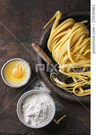 Raw homemade pasta tagliatelle 25036961