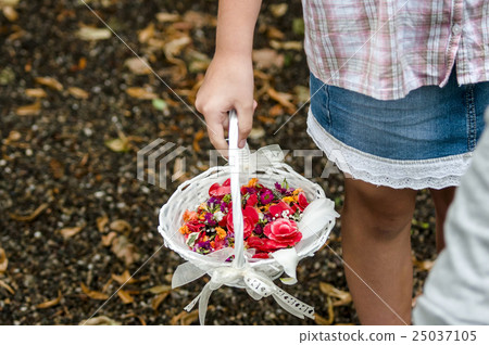 Romantic marriage couple wedding flower children 2 Romantic marriage couple wedding flower children 2 25037105