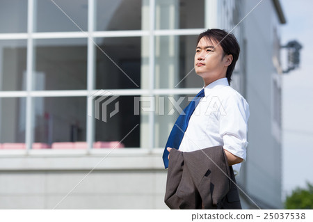 商界人士在戶外刷新 25037538