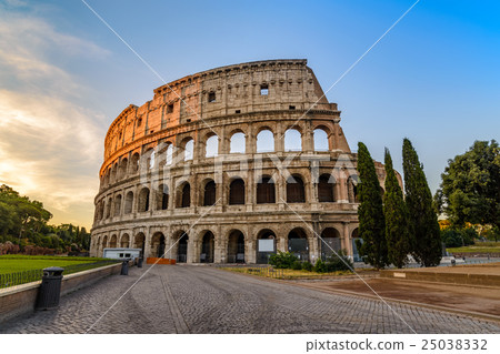 Colosseum, Rome, Italy 25038332