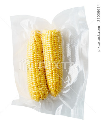 Vacuum sealed corncobs Vacuum sealed corncobs 25039654