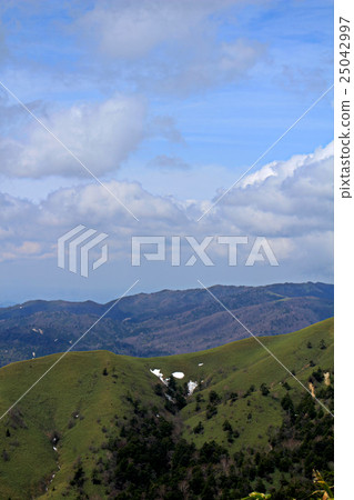 Okawayama山頂風景在長野縣 Okawayama山頂風景在長野縣 25042997