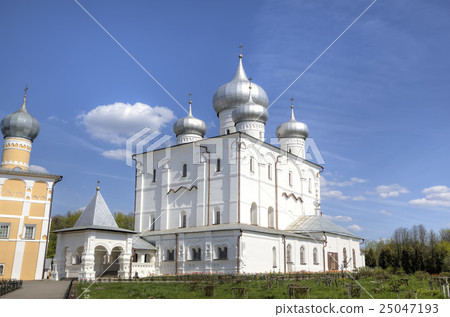 Spaso-Preobrazhensky Varlaamo-Khutyn Monastery. Ve 25047193
