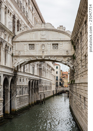 Bridge of Sighs 25047754