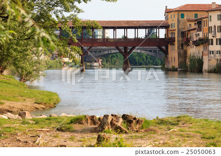 Old brigde Old brigde 25050063