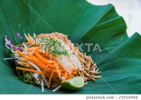 Thai Rice Salad with Vegetables on Lotus leaf 25050409