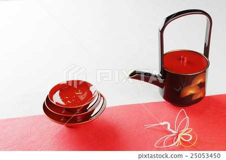 包括慶祝金葉（新年，國際） 25053450