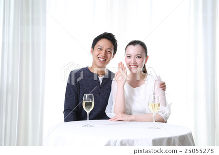 Engaged couple Engaged couple 25055278