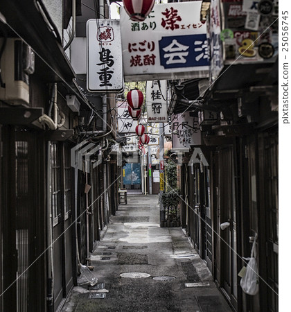 Scenery of Shibuya drinking house Yokocho Scenery of Shibuya drinking house Yokocho 25056745