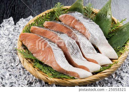 Autumn salmon Autumn salmon 25058321