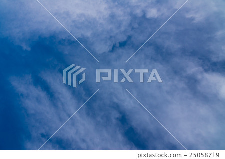 9月的天空和雲彩（3：2更藍色與修飾） 25058719