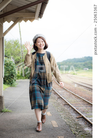 出女性肖像 25063367