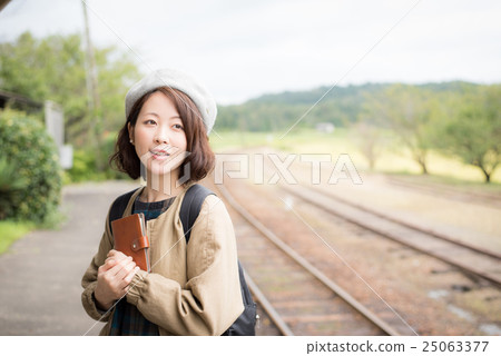 出女性肖像 出女性肖像 25063377