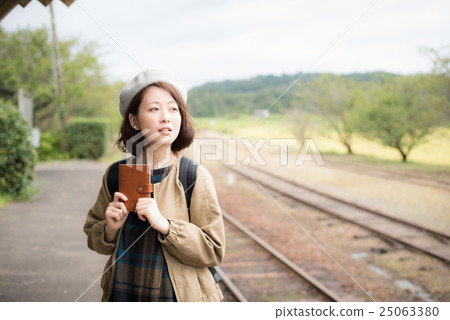 出女性肖像 出女性肖像 25063380