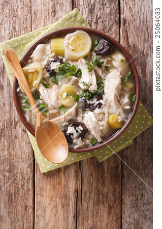 Scottish cock-a-leekie soup with leeks and prunes Scottish cock-a-leekie soup with leeks and prunes 25064083