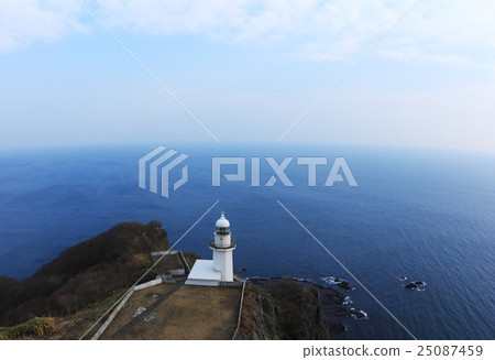 Cape Tikiu 25087459