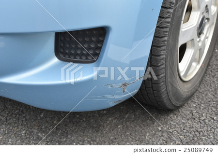 Bumper scratches 01 25089749