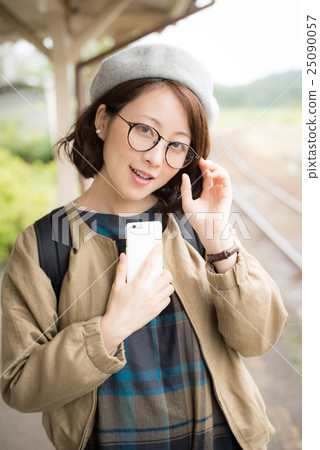 出女性肖像 25090057