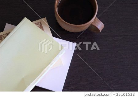 Books and coffee Books and coffee 25101538