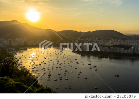 Downtown evening view from Guanabara Bay 25103079