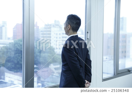 Managers indulging in thought 25106348