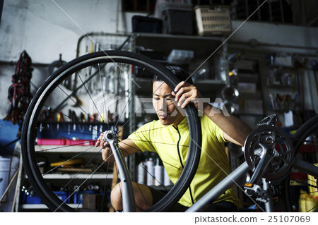 斜坡自行車維修 斜坡自行車維修 25107069