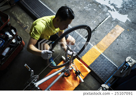 Messenger bicycle maintenance Messenger bicycle maintenance 25107091