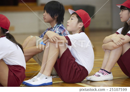 Elementary school education image 25107599