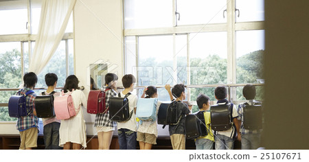 小學肖像 25107671