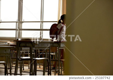 Elementary school after school 25107742