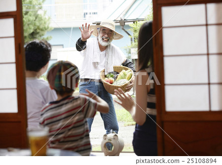 Return home image Return home image 25108894