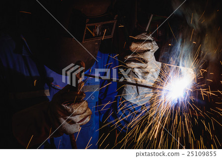 Welding steel structures and bright sparks Welding steel structures and bright sparks 25109855