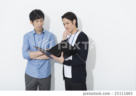 Internet company boss and subordinates 25111865
