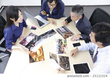 Brochure pictograph decision, advertising agent, editorial department, advertising production company, travel agency Brochure pictograph decision, advertising agent, editorial department, advertising production company, travel agency 25112324