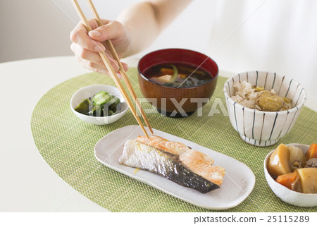 日本栗子飯 25115289