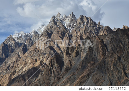 Pakistan Passa Village and Cathedral Peak 25118352