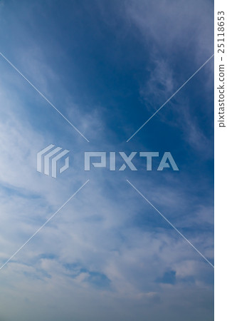 Sky and clouds in the second half of September (vertical) 25118653