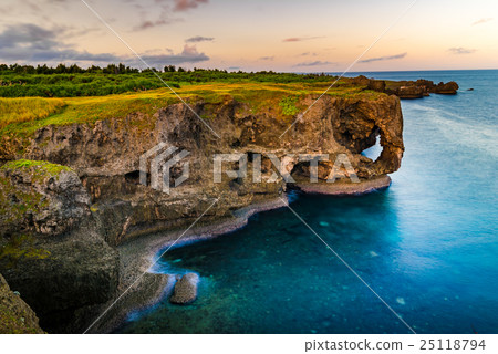 Morning glow, sea, landscape, Okinawa. 25118794