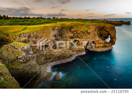 Morning glow, sea, landscape, Okinawa. 25118795
