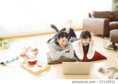 女孩聯盟室共享個人電腦女性朋友聚會分享房友好友室友 25118932