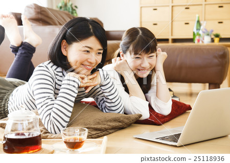 女孩聯盟室共享個人電腦女性朋友聚會分享房友好友室友 25118936