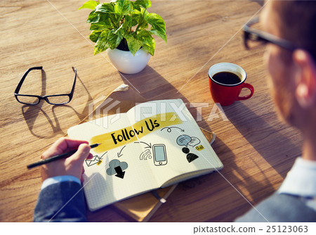 Social Media Connection Communication Friends Concept 25123063