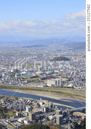 Nagara River, Nagara Bridge, and Nagara River Stadium as seen from Mt. Kinka (Gifu City, Gifu Prefecture) Nagara River, Nagara Bridge, and Nagara River Stadium as seen from Mt. Kinka (Gifu City, Gifu Prefecture) 25127562