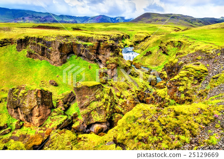 Landscape near the Skoga River - Iceland 25129669