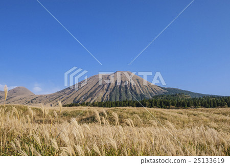 Mt. Aso Mountain Outer Mountain Kumamoto Tourism 25133619