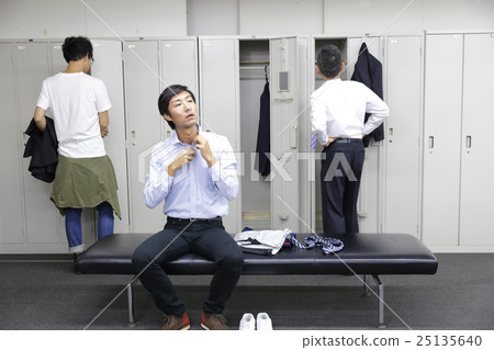 locker room 25135640